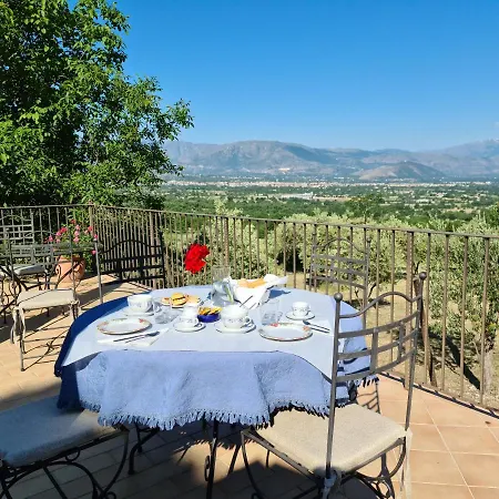 Rocca Lorenizo Bed & Breakfast 4*