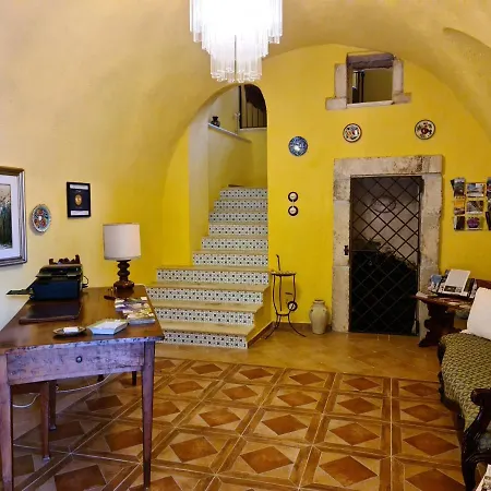 Bed & Breakfast Rocca Lorenizo *
