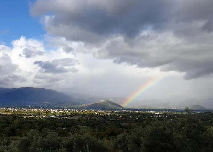 Rocca Lorenizo Bed & Breakfast 4*