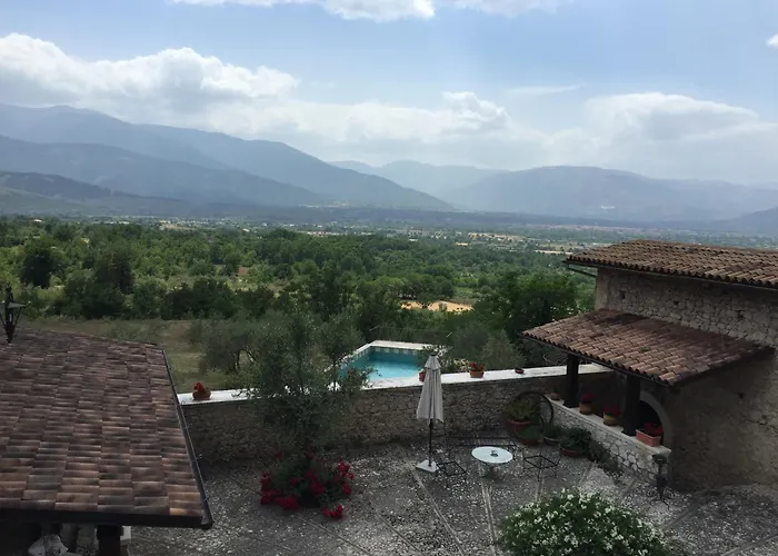 Rocca Lorenizo Bed & Breakfast 4*